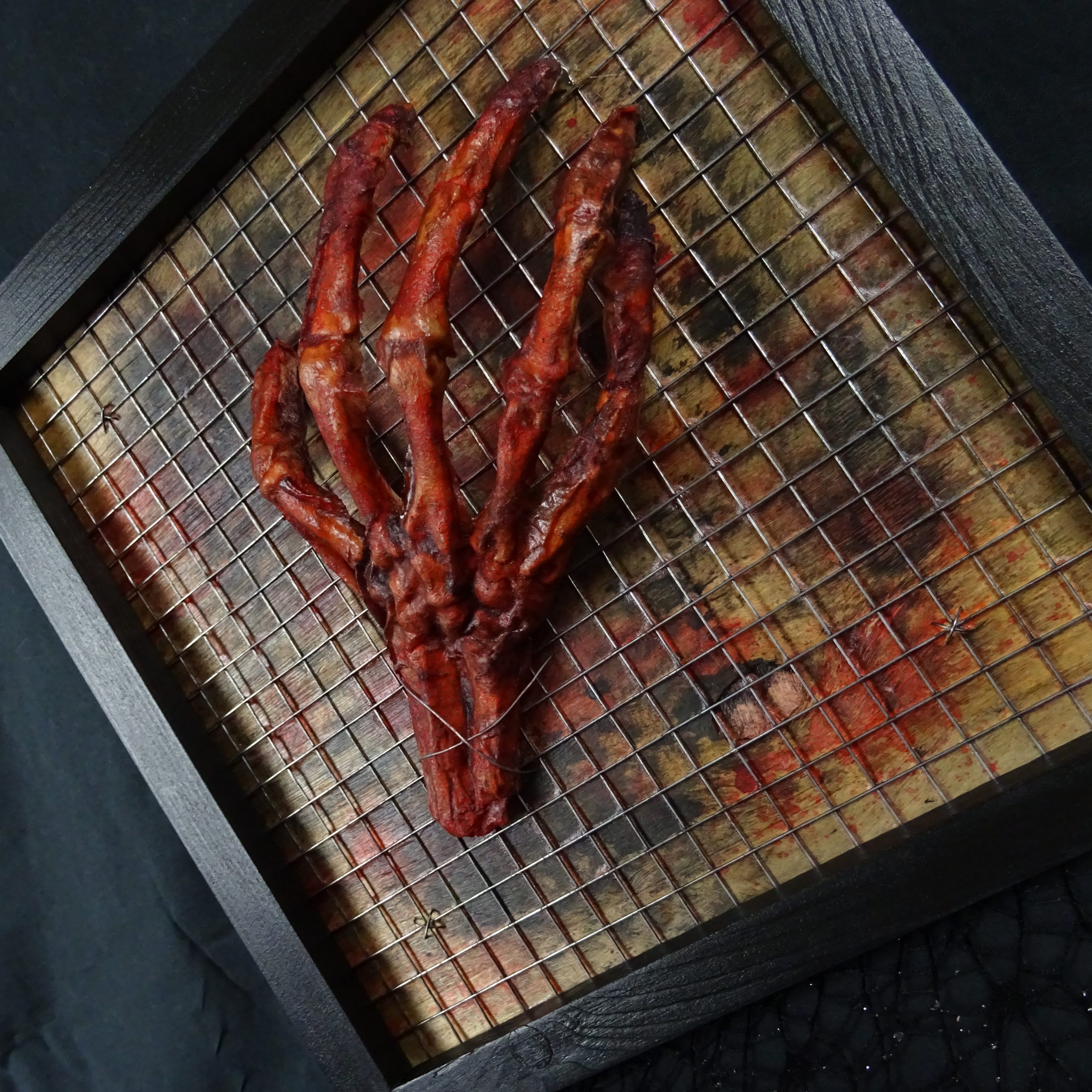 Realistic Severed Hand Display - Image 6