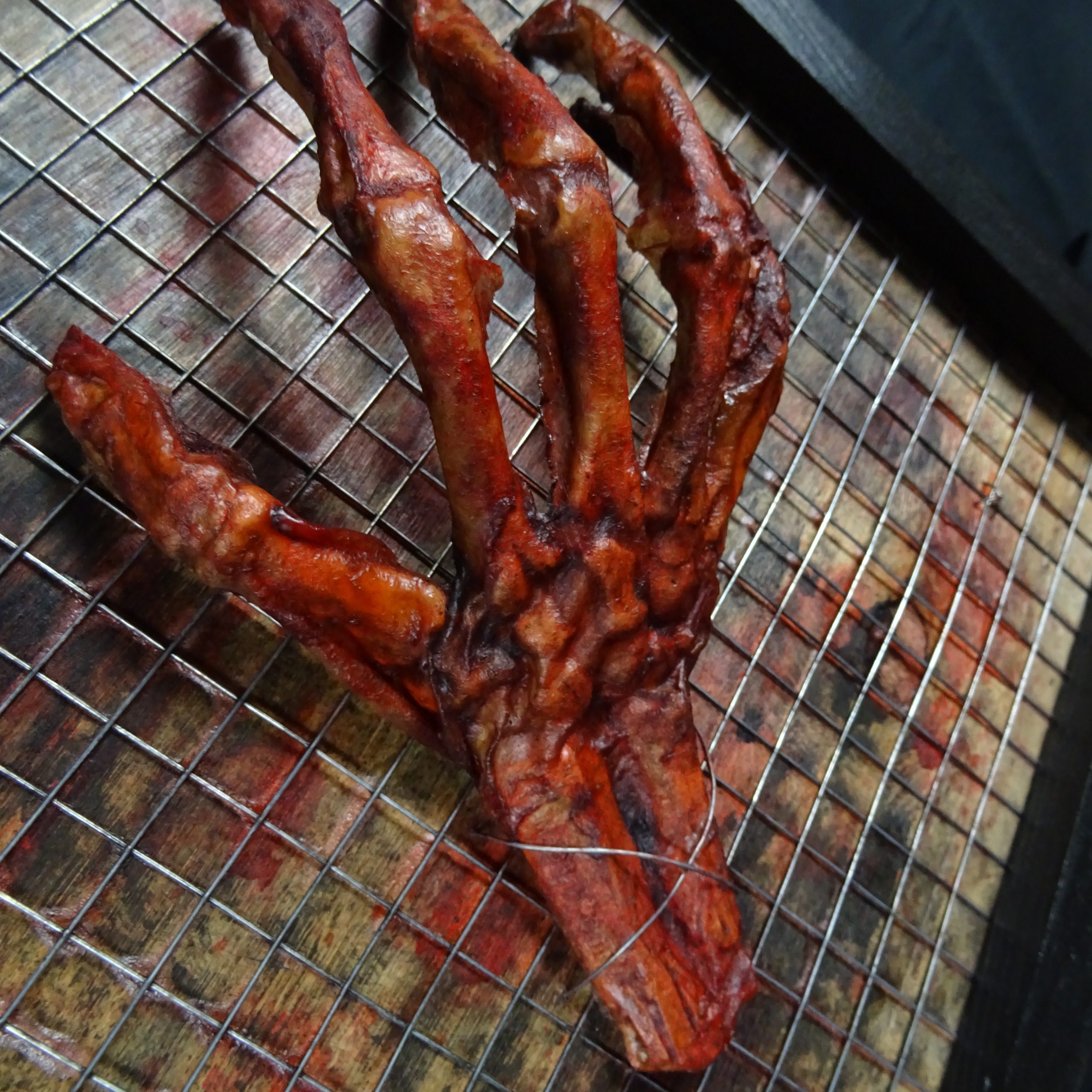 Realistic Severed Hand Display - Image 3