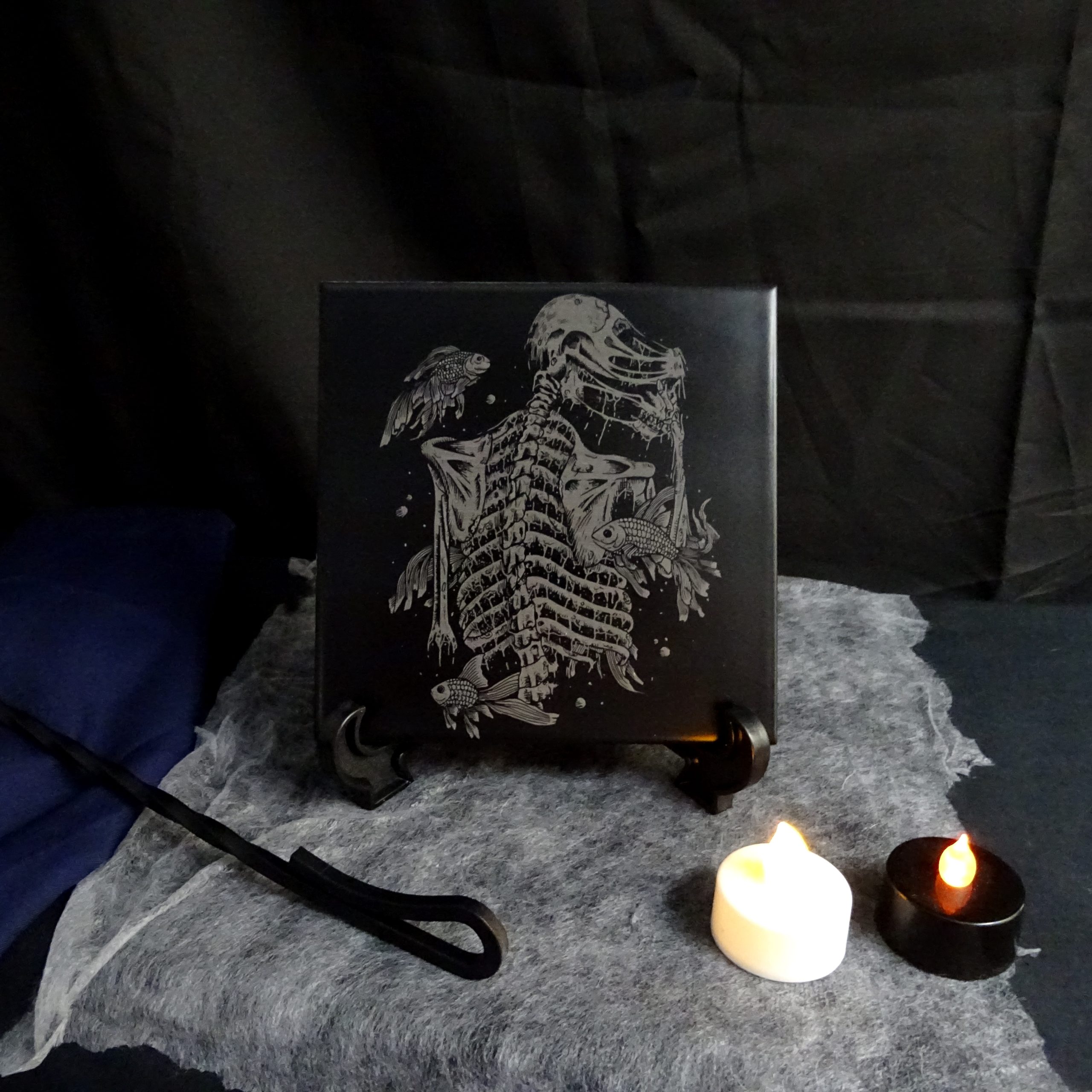 Decaying Torso Tile